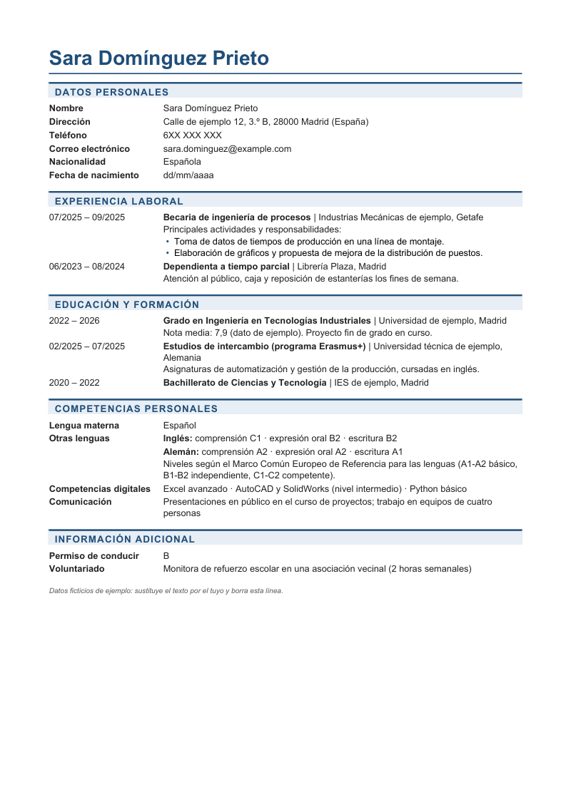 Vista previa de la plantilla de formato europeo: datos personales con etiqueta y valor, experiencia laboral, educación y formación, competencias personales e información adicional, con títulos en una banda de color claro y las fechas en una columna a la izquierda
