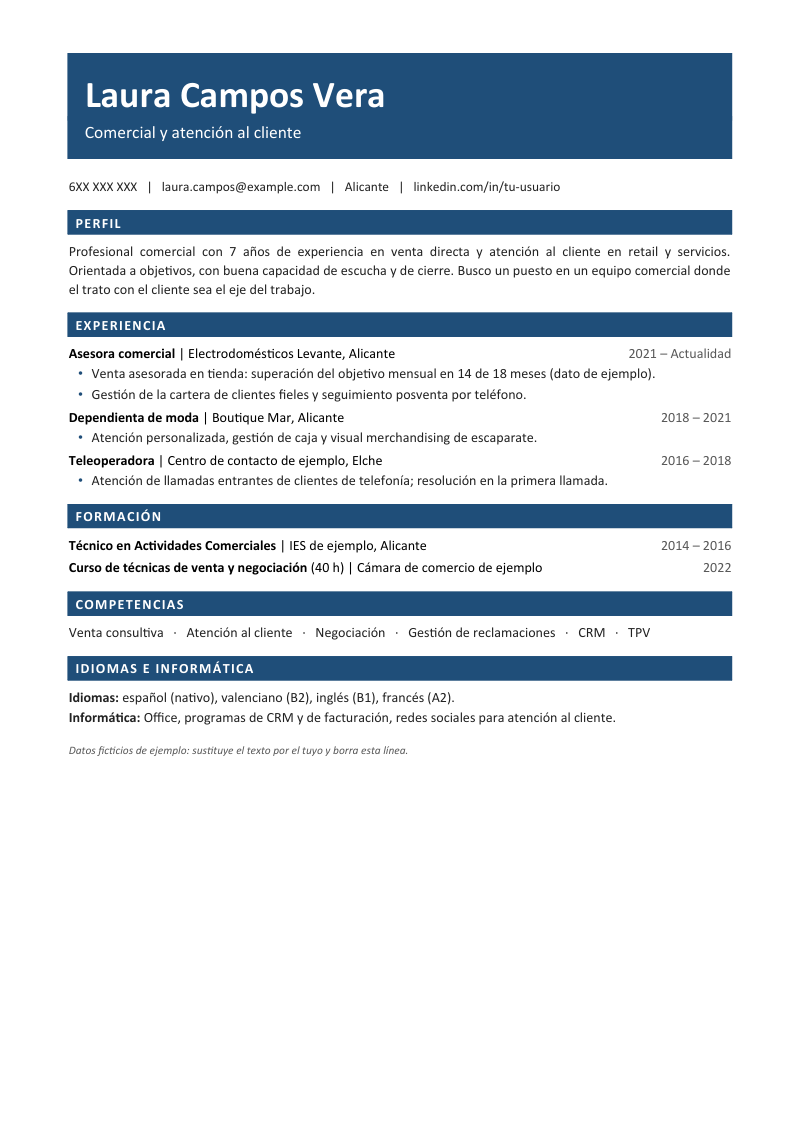 Vista previa de la plantilla moderna: banda de color en la parte superior con el nombre en blanco y el titular, línea de contacto debajo y secciones de perfil, experiencia, formación, competencias e idiomas con títulos en barras de color