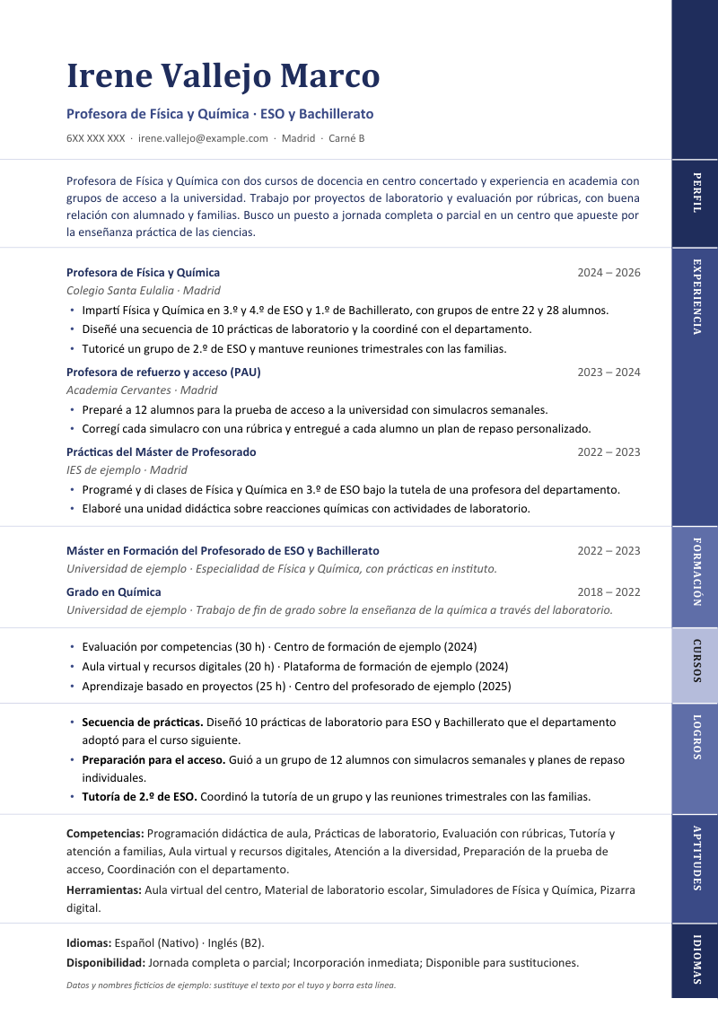 Vista previa del currículum de ejemplo de profesor o profesora de secundaria con datos ficticios, en un diseño con una columna de pestañas verticales en el borde derecho, una para cada sección, en índigo.