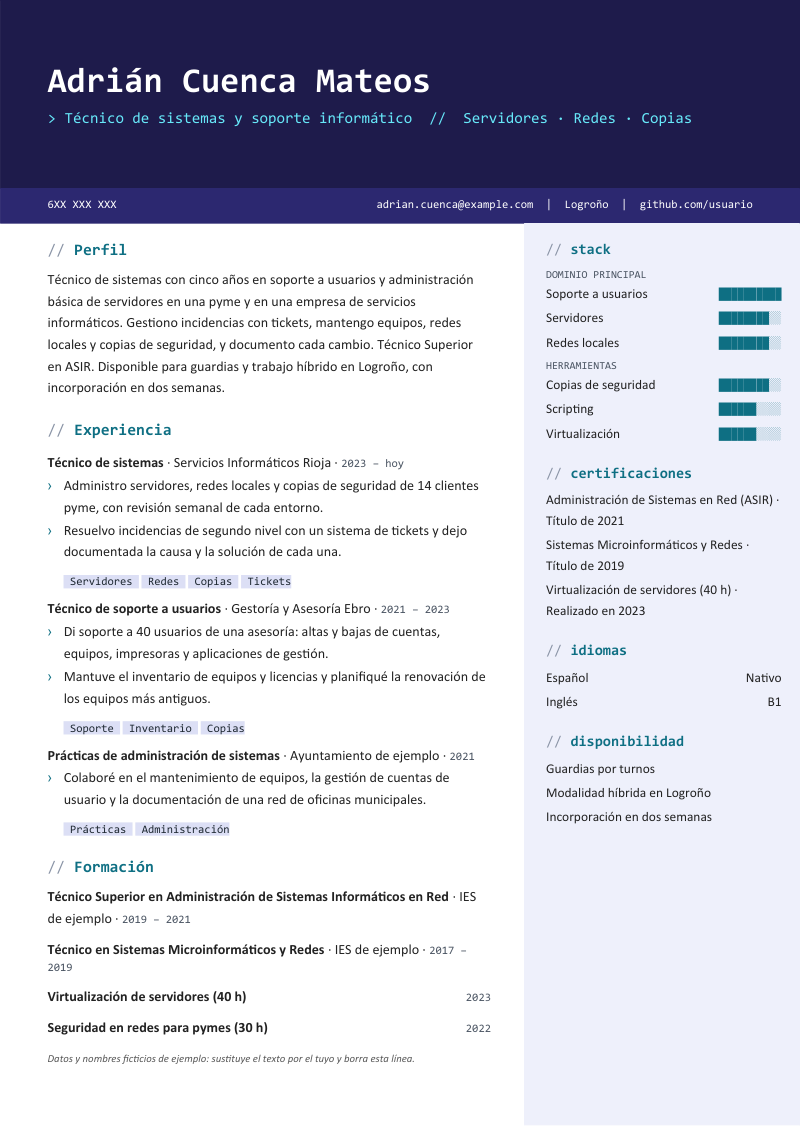 Vista previa del currículum de ejemplo de técnico de sistemas informáticos con datos ficticios, en un diseño con cabecera oscura y tipografía de código, columna principal de experiencia con etiquetas de tecnología y barra lateral con barras de nivel, en índigo y cian.